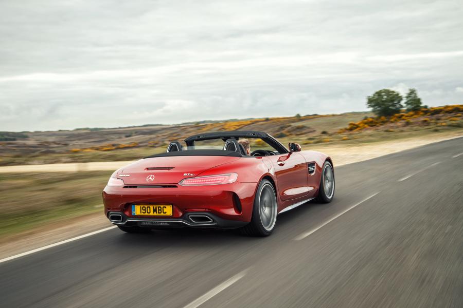  Mercedes-AMG GT C Roadster 2017 года  (UK) (фото 20 из 40)
